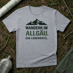 Wandern im Allgäu Lebensstil T-Shirt